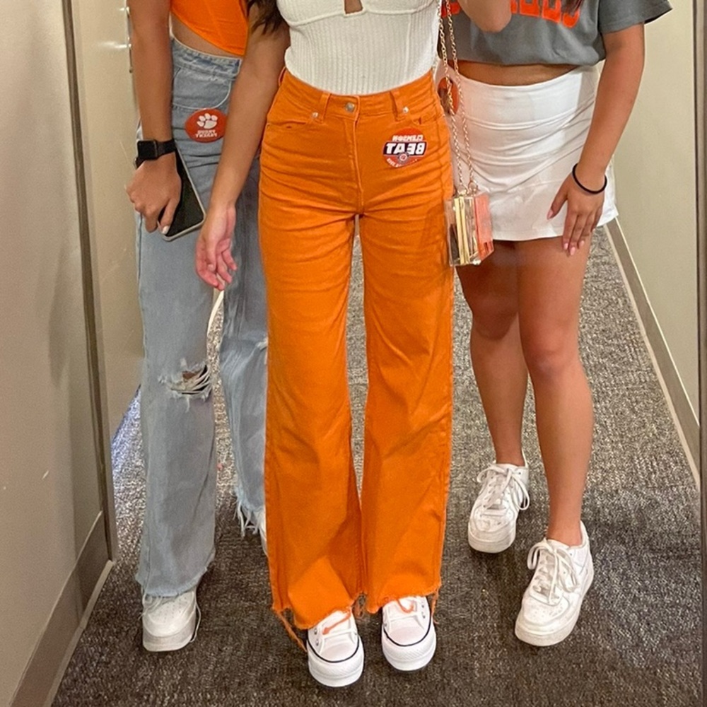 ❌SOLD❌ H&M - Wide Leg Clemson Orange Jeans